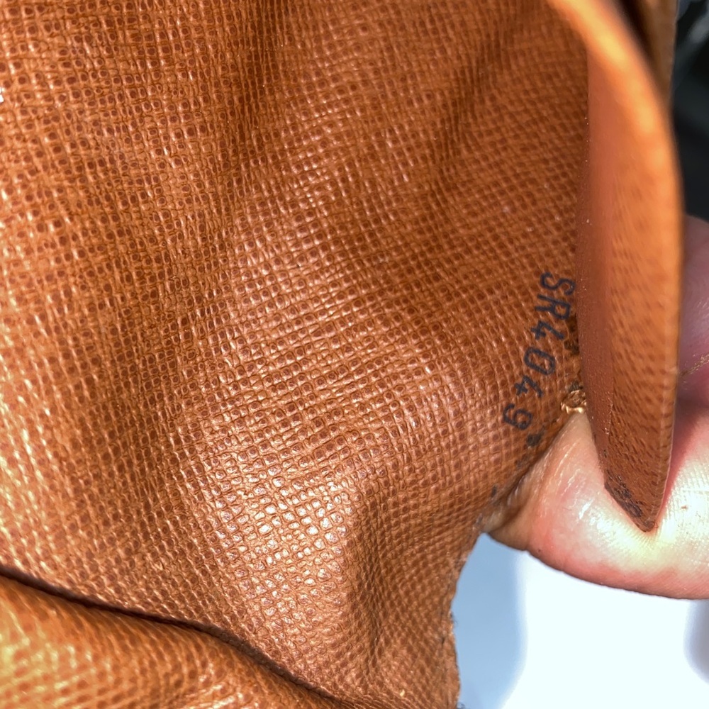 Authentic Louis Vuitton Monogram Brazza unisex Wa… - image 10